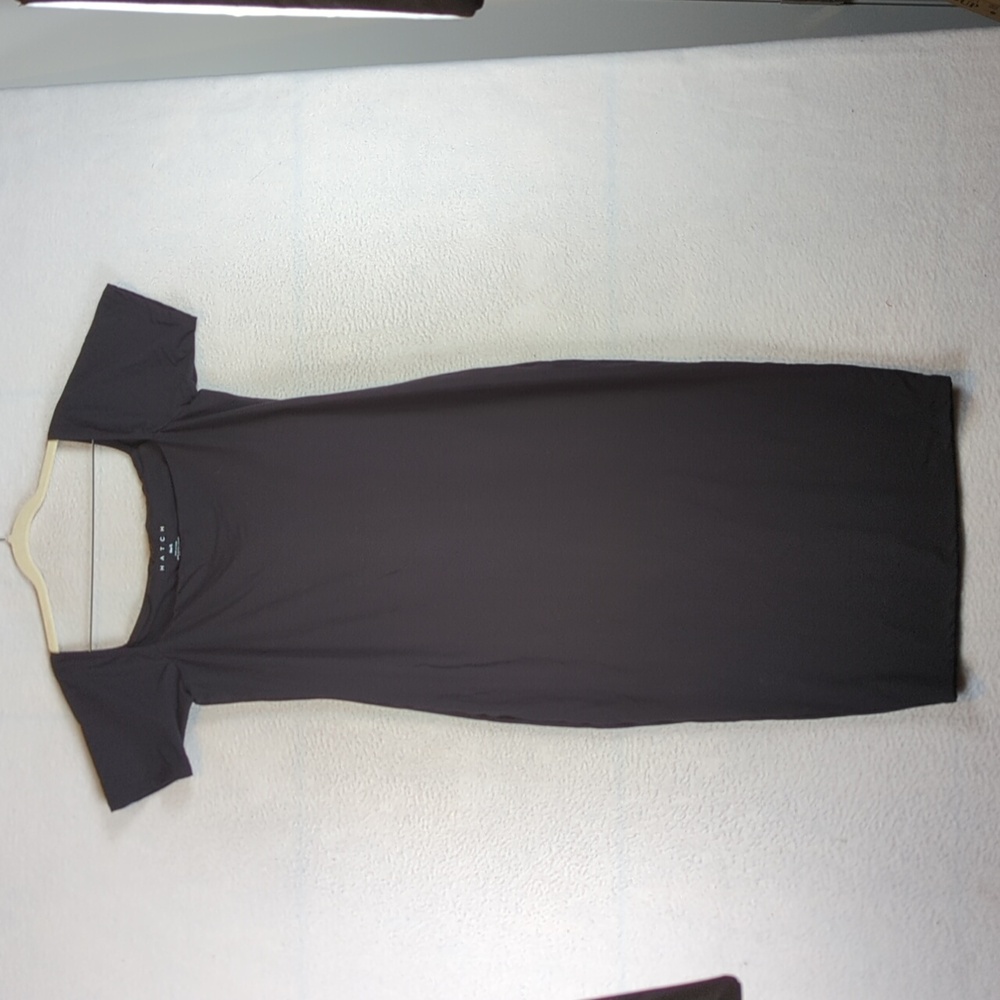 HATCH Women's Black Stretchy Bamboo Viscose Short Sleeve Midi Dress Size L‎